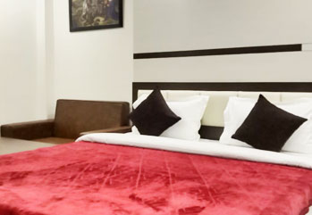 3 Bed Executive Room